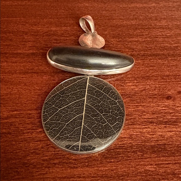 Silpada Jewelry - Silpada Sterling Silver Pendant